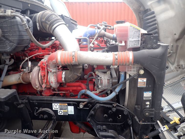 image for item DQ2983 2017 Kenworth T680  semi truck