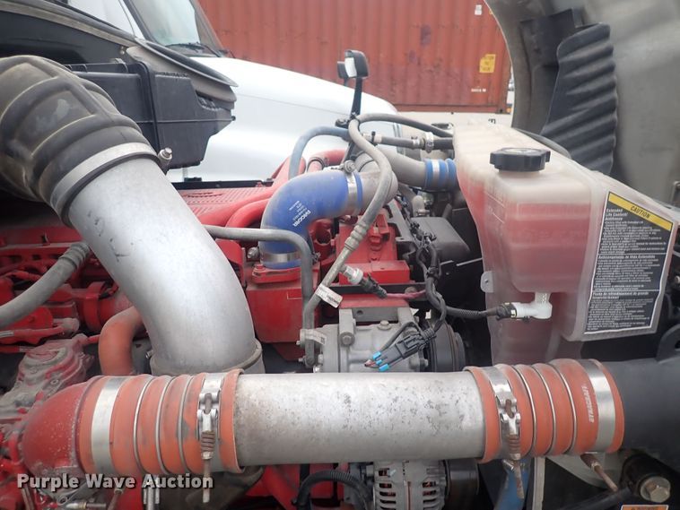 image for item DQ2983 2017 Kenworth T680  semi truck