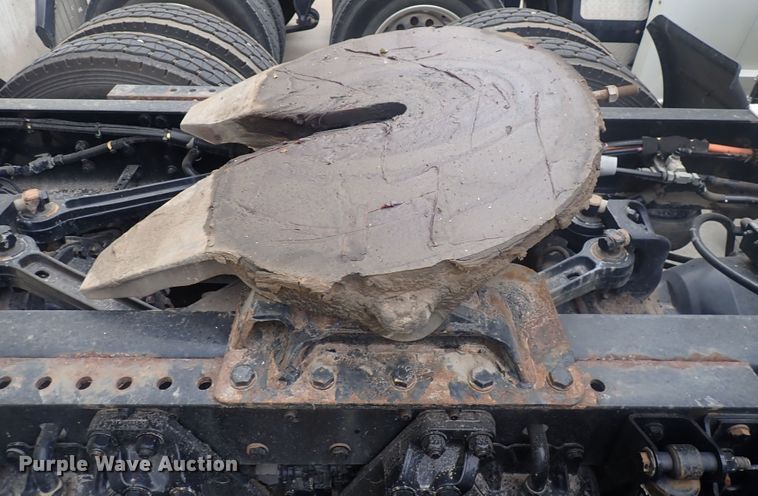 image for item DQ2983 2017 Kenworth T680  semi truck