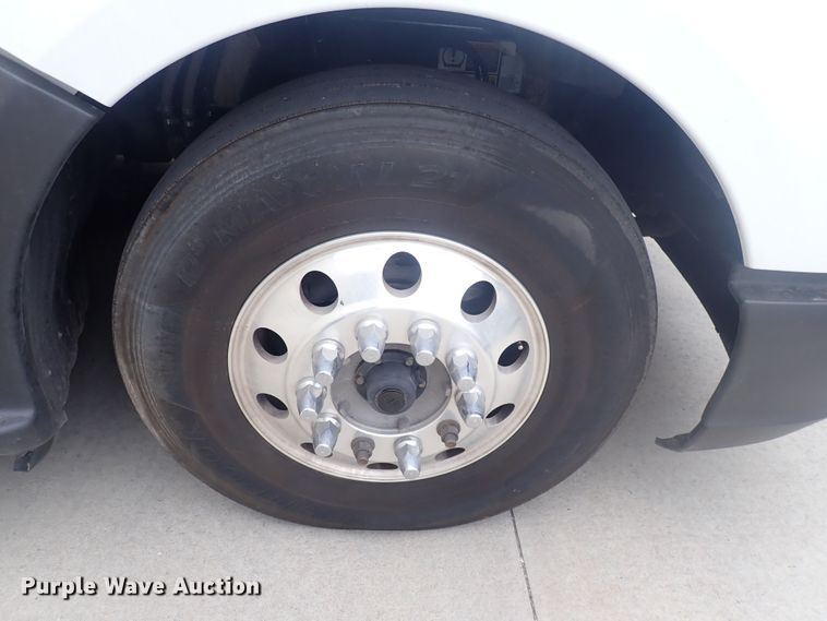 image for item DQ2983 2017 Kenworth T680  semi truck