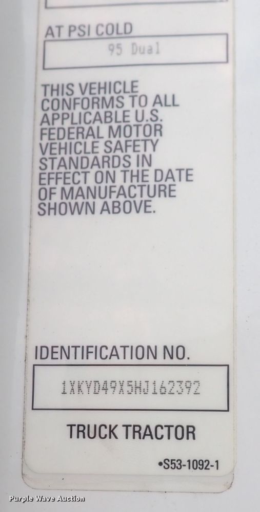 image for item DQ2983 2017 Kenworth T680  semi truck