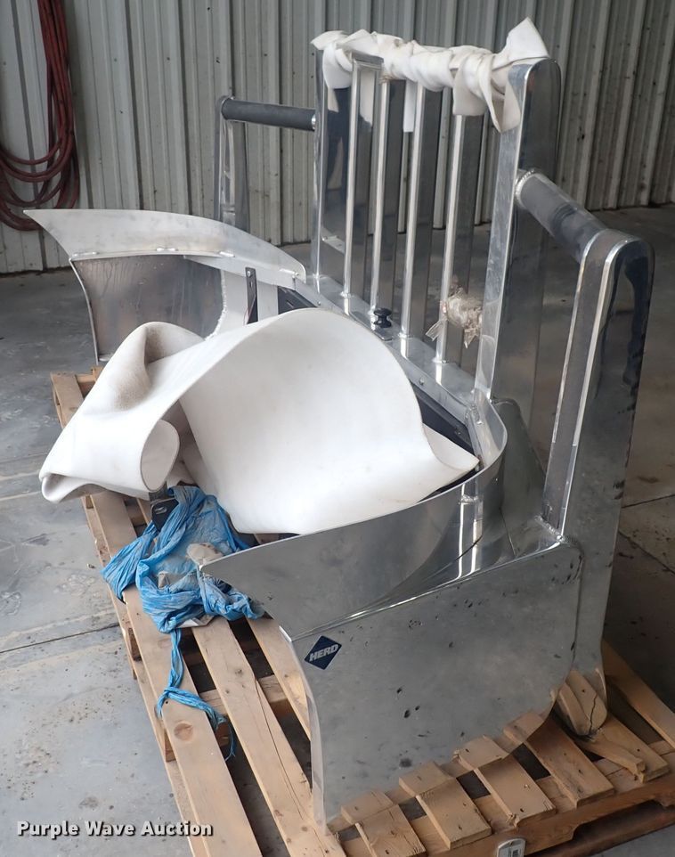 image for item DQ2985 Herd FL33RT  grill guard