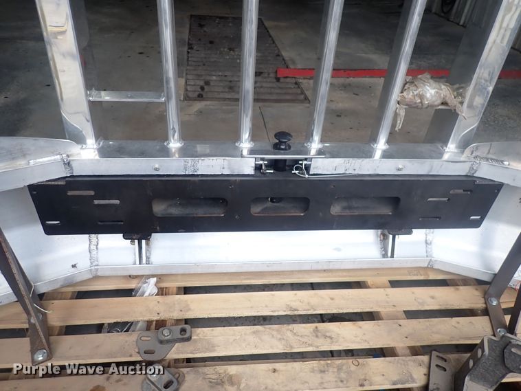 image for item DQ2985 Herd FL33RT  grill guard