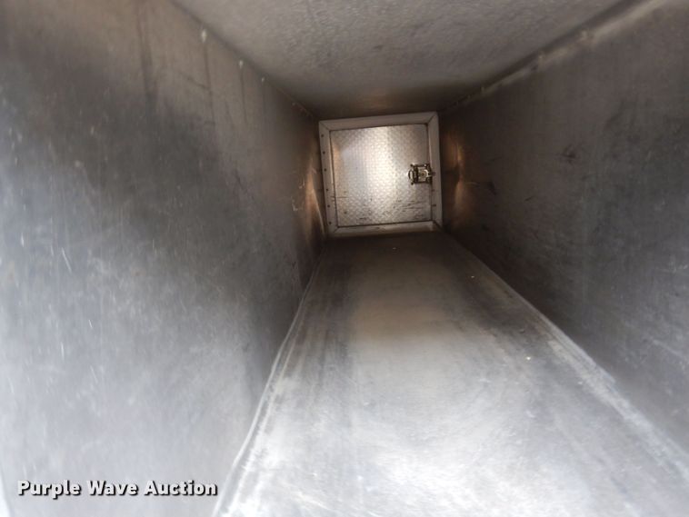 image for item DQ7256 2006 Wilson Trailers PSADL-400P  livestock trailer