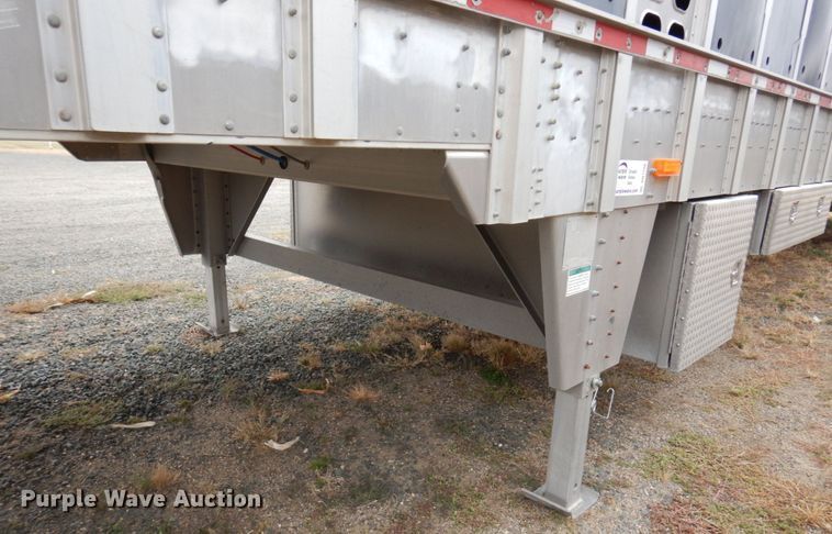 image for item DQ7256 2006 Wilson Trailers PSADL-400P  livestock trailer