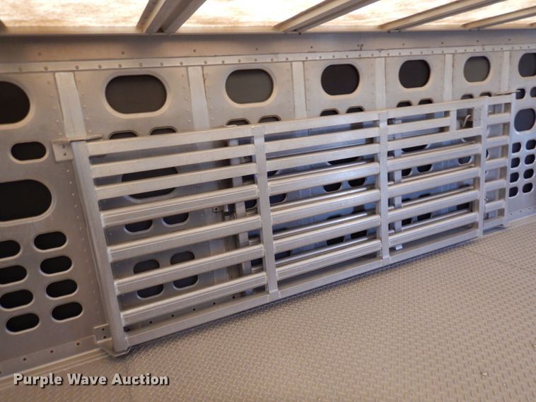 image for item DQ7256 2006 Wilson Trailers PSADL-400P  livestock trailer