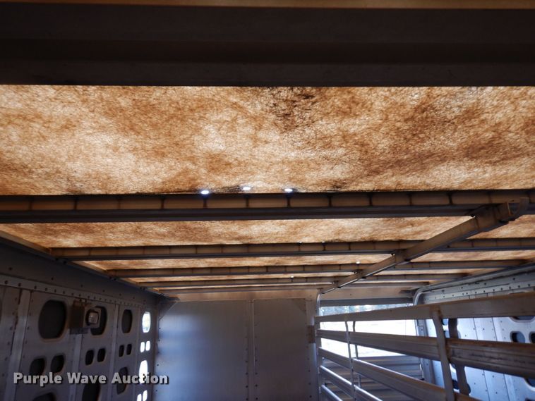 image for item DQ7256 2006 Wilson Trailers PSADL-400P  livestock trailer