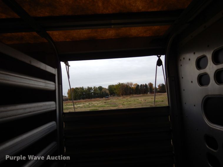 image for item DQ7256 2006 Wilson Trailers PSADL-400P  livestock trailer