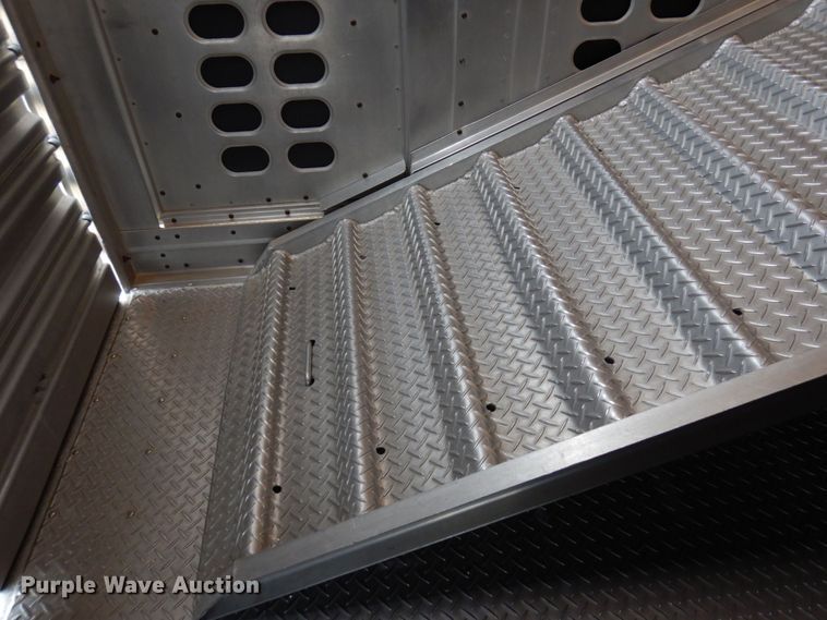 image for item DQ7256 2006 Wilson Trailers PSADL-400P  livestock trailer