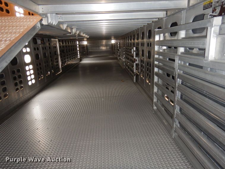 image for item DQ7256 2006 Wilson Trailers PSADL-400P  livestock trailer