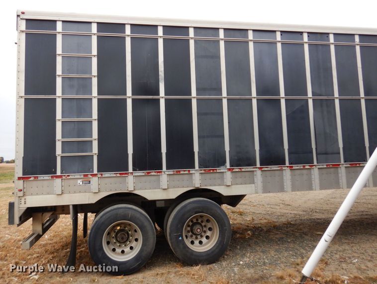 image for item DQ7257 2014 Wilson Trailers PSADL-400P  livestock trailer