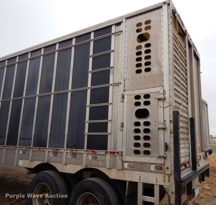 image for item DQ7257 2014 Wilson Trailers PSADL-400P  livestock trailer
