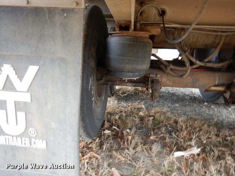 image for item DQ7257 2014 Wilson Trailers PSADL-400P  livestock trailer