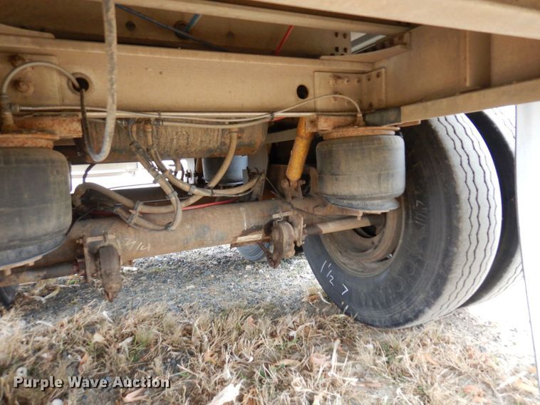 image for item DQ7257 2014 Wilson Trailers PSADL-400P  livestock trailer