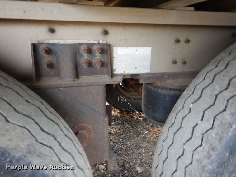 image for item DQ7257 2014 Wilson Trailers PSADL-400P  livestock trailer