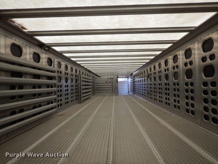 image for item DQ7257 2014 Wilson Trailers PSADL-400P  livestock trailer