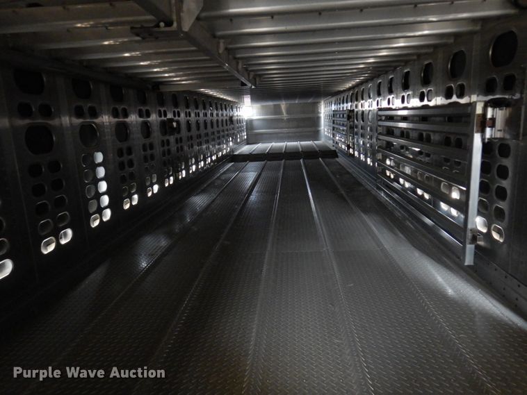 image for item DQ7257 2014 Wilson Trailers PSADL-400P  livestock trailer