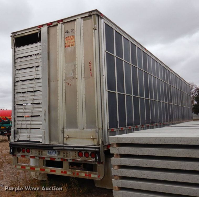 image for item DQ7261 2008 Barrett Trailers  livestock trailer