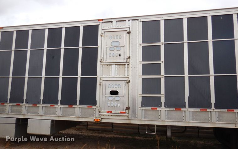 image for item DQ7261 2008 Barrett Trailers  livestock trailer