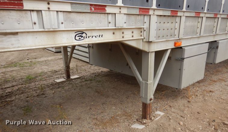 image for item DQ7261 2008 Barrett Trailers  livestock trailer