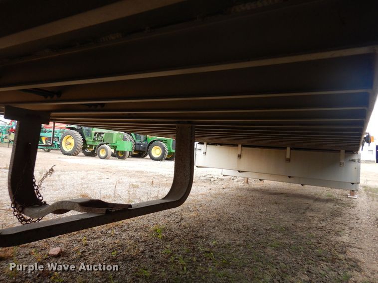 image for item DQ7261 2008 Barrett Trailers  livestock trailer