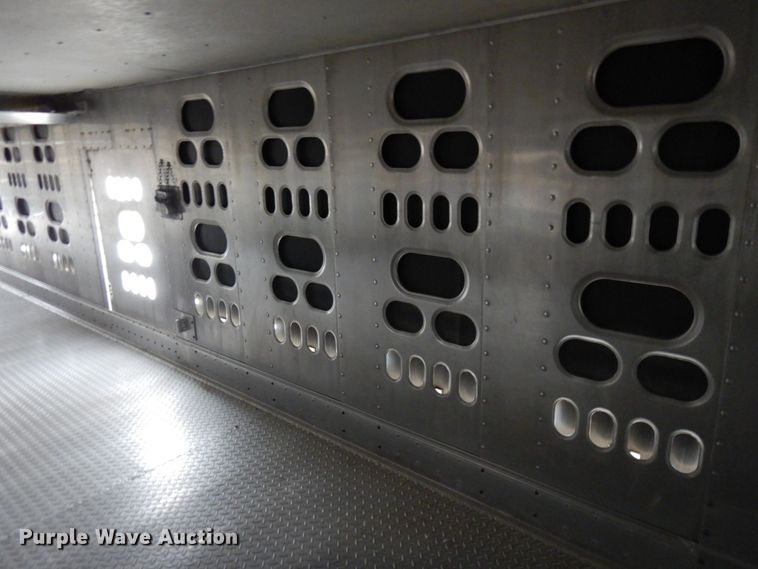 image for item DQ7261 2008 Barrett Trailers  livestock trailer