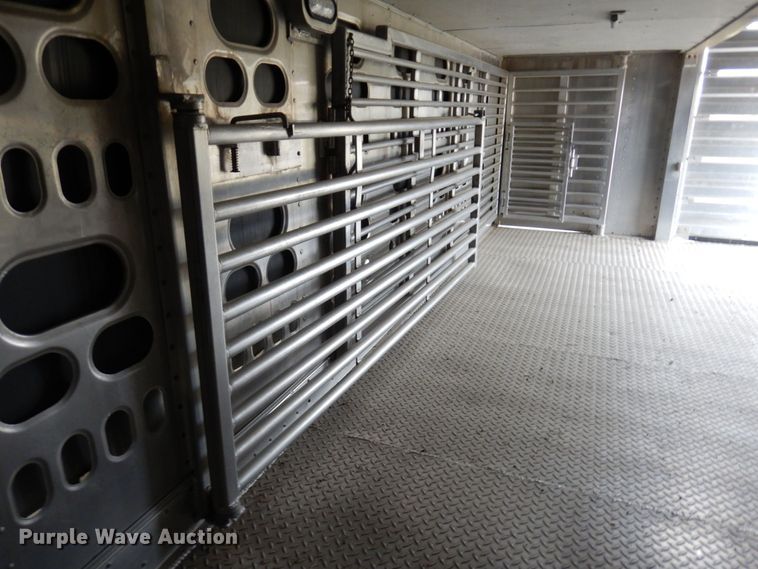 image for item DQ7261 2008 Barrett Trailers  livestock trailer