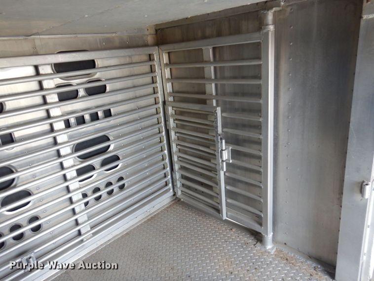 image for item DQ7261 2008 Barrett Trailers  livestock trailer