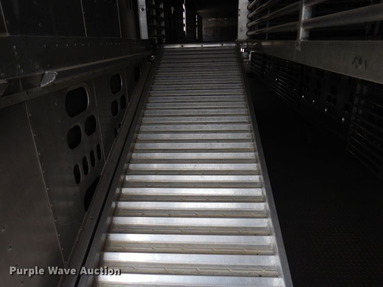 image for item DQ7261 2008 Barrett Trailers  livestock trailer