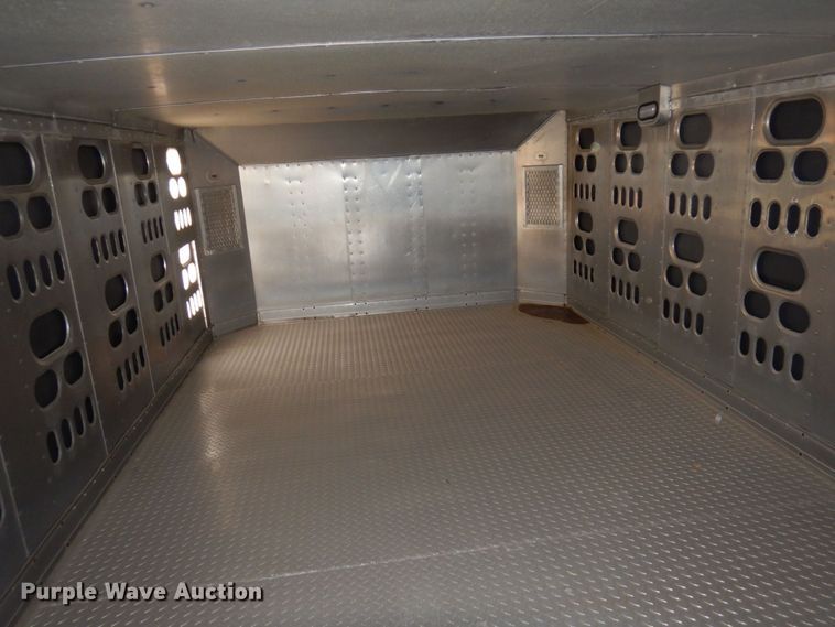 image for item DQ7261 2008 Barrett Trailers  livestock trailer