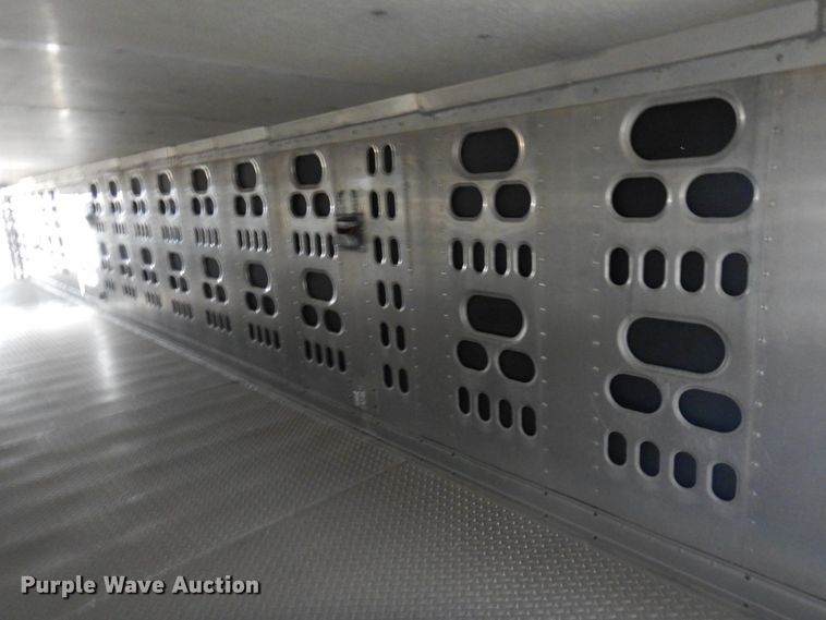 image for item DQ7261 2008 Barrett Trailers  livestock trailer