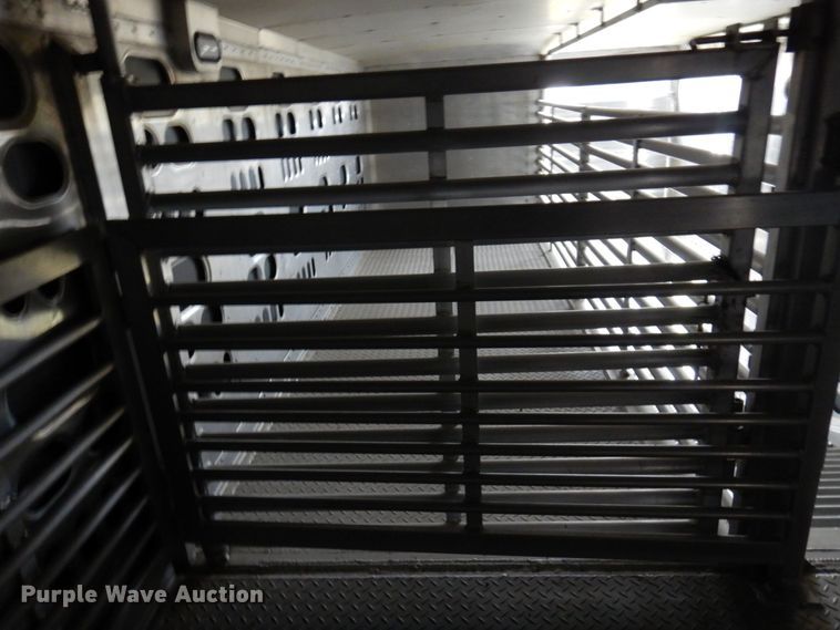 image for item DQ7261 2008 Barrett Trailers  livestock trailer