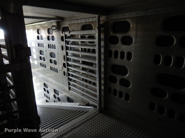 image for item DQ7261 2008 Barrett Trailers  livestock trailer