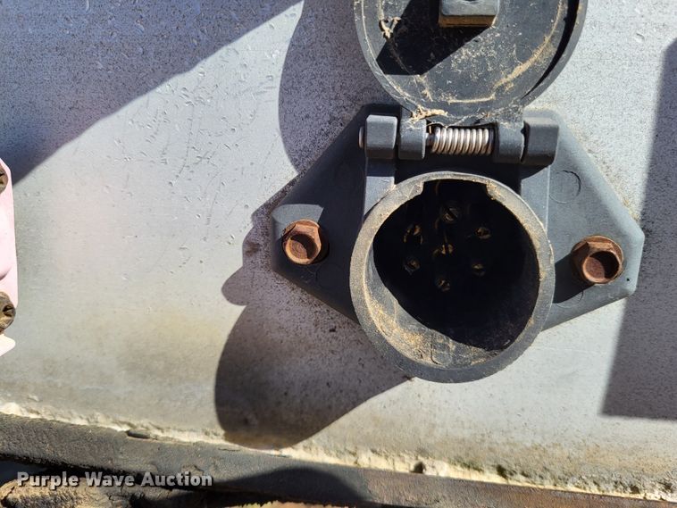 image for item DR0157 1998 Ravens Fleet Hawk  flatbed trailer