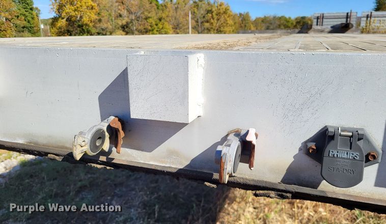 image for item DR0157 1998 Ravens Fleet Hawk  flatbed trailer