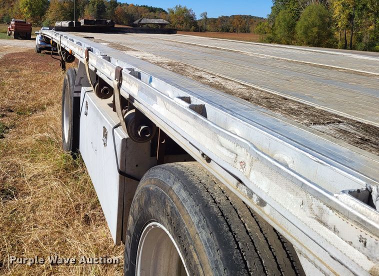 image for item DR0157 1998 Ravens Fleet Hawk  flatbed trailer