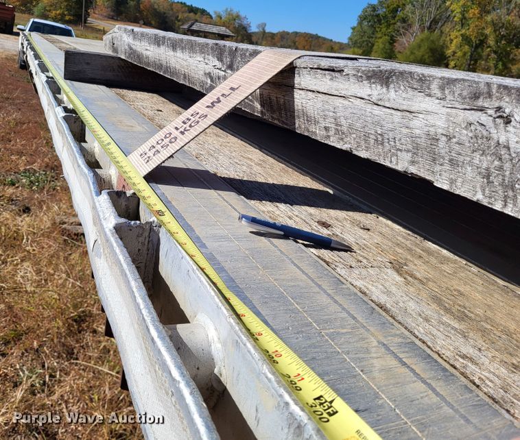 image for item DR0157 1998 Ravens Fleet Hawk  flatbed trailer