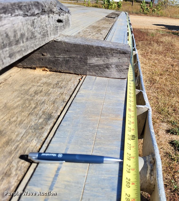 image for item DR0157 1998 Ravens Fleet Hawk  flatbed trailer