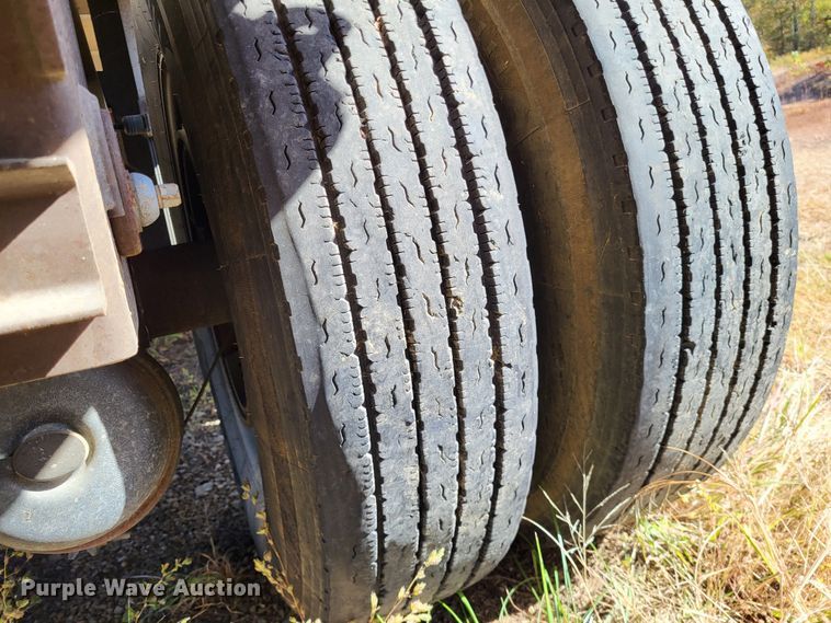 image for item DR0157 1998 Ravens Fleet Hawk  flatbed trailer