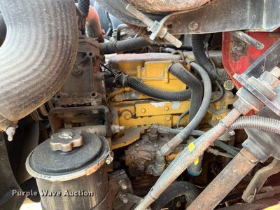 image for item DR7263 2000 International 8100  spreader truck