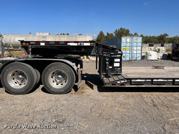 image for item DR7265 2009 Trail-Eze TE80DGWS53  lowboy equipment trailer