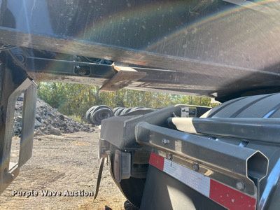 image for item DR7265 2009 Trail-Eze TE80DGWS53  lowboy equipment trailer