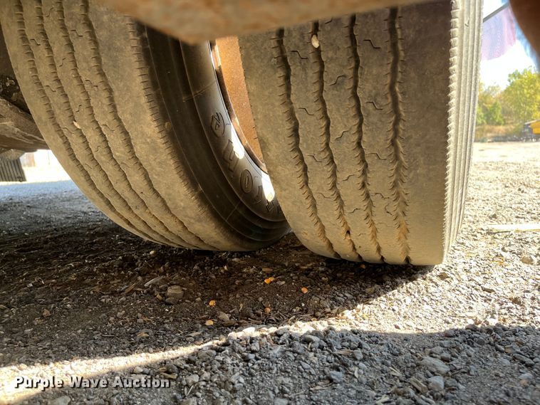 image for item DR7265 2009 Trail-Eze TE80DGWS53  lowboy equipment trailer