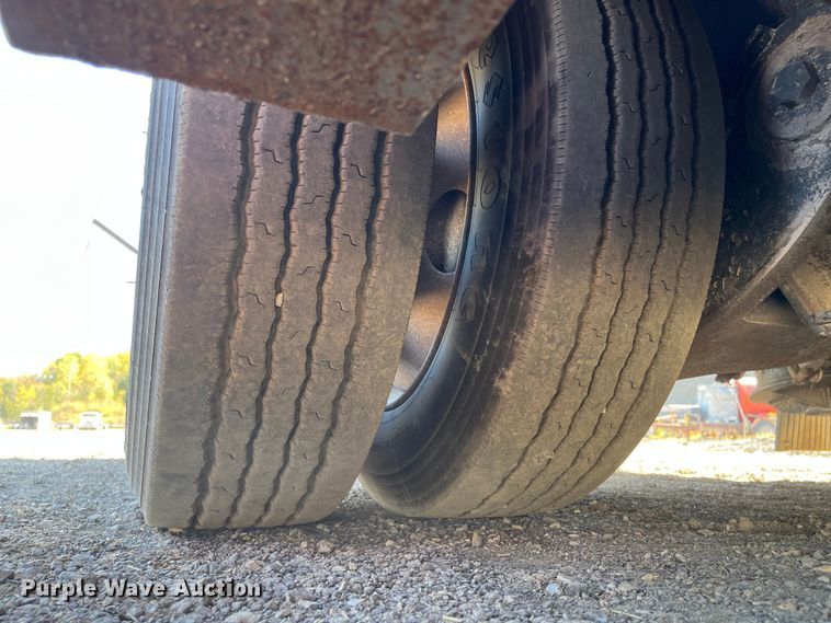 image for item DR7265 2009 Trail-Eze TE80DGWS53  lowboy equipment trailer