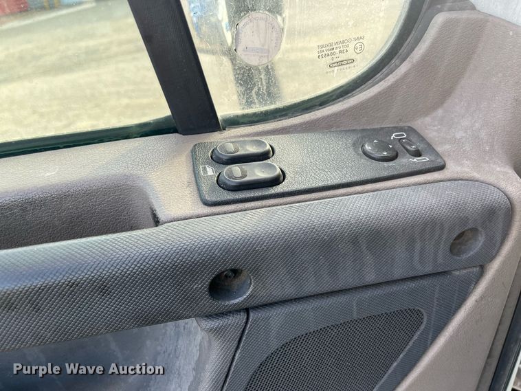 image for item DR7266 2011 Freightliner Cascadia  semi truck