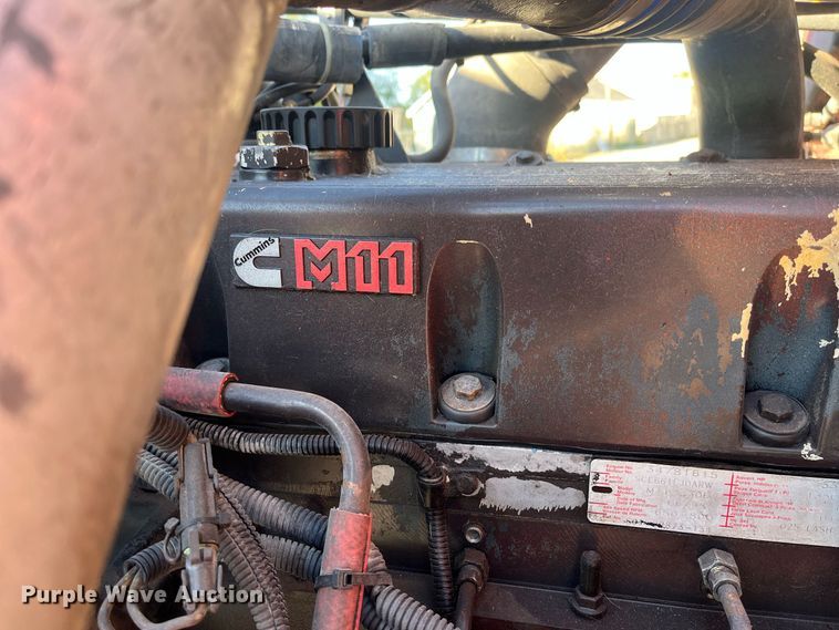 image for item DR7273 1996 Freightliner FLD  semi truck