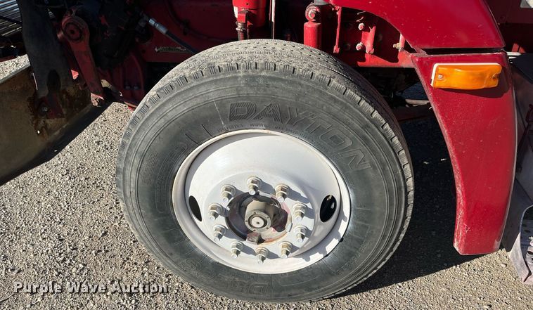 image for item DR7273 1996 Freightliner FLD  semi truck