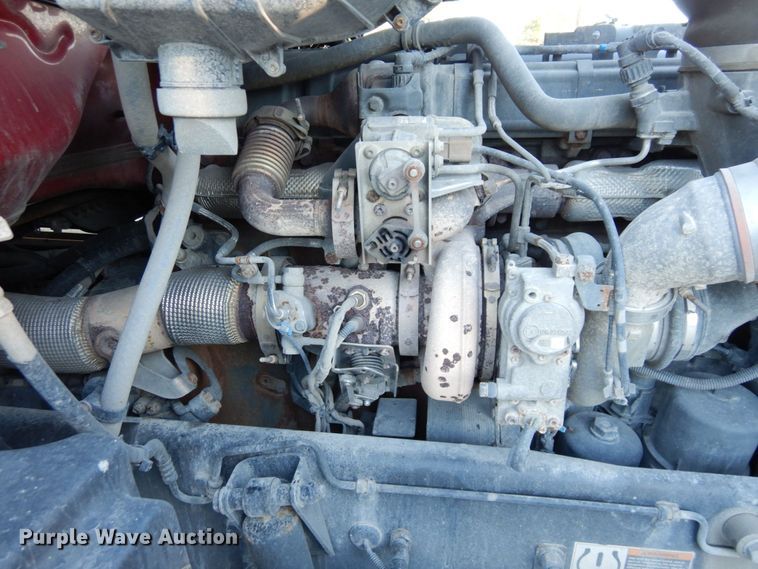 image for item DS1443 2015 Kenworth T880  semi truck