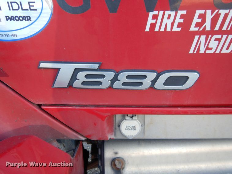 image for item DS1443 2015 Kenworth T880  semi truck