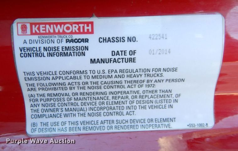 image for item DS1443 2015 Kenworth T880  semi truck